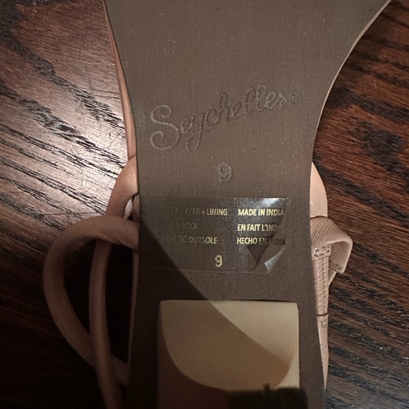 Seychelles Nude Sandals - Picture 4 of 6